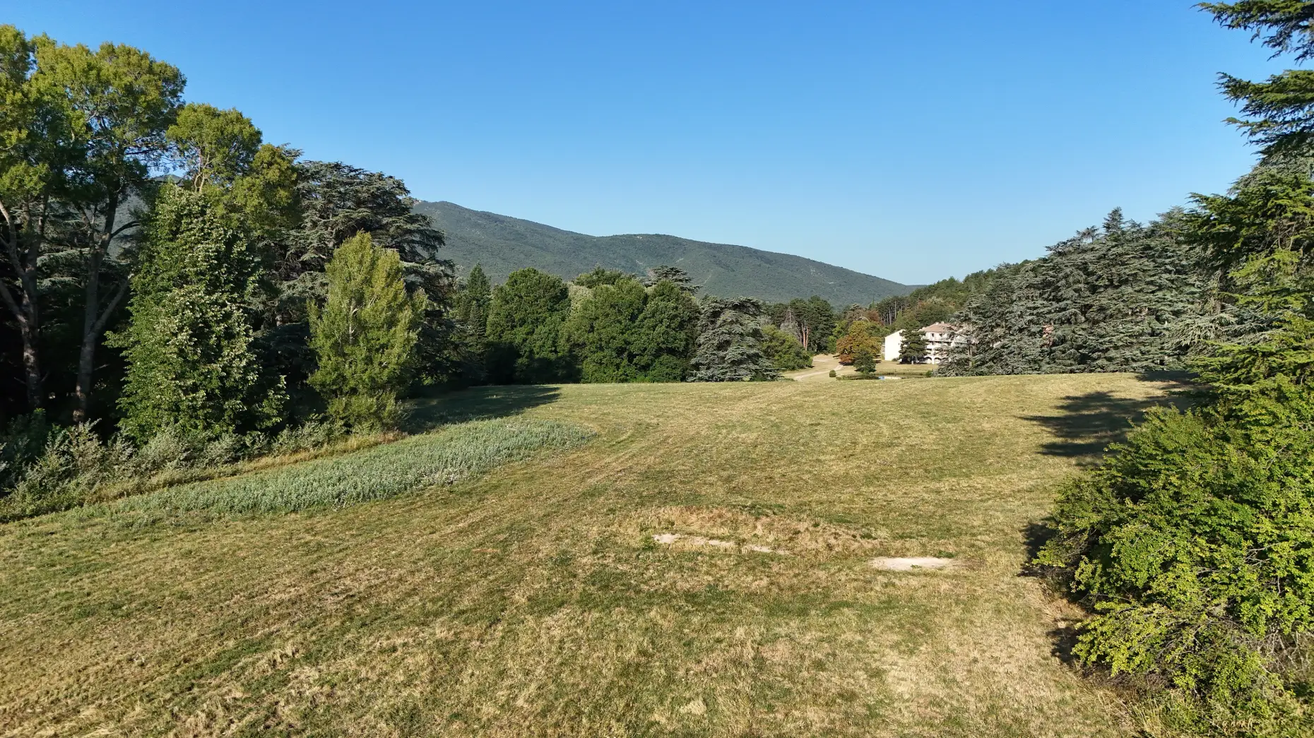 Au pied du château #4