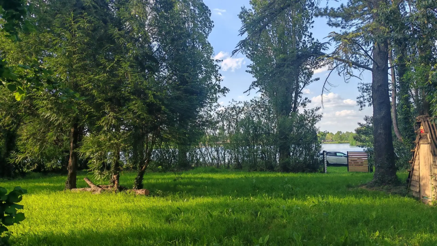 Le lac de la Chesnaie